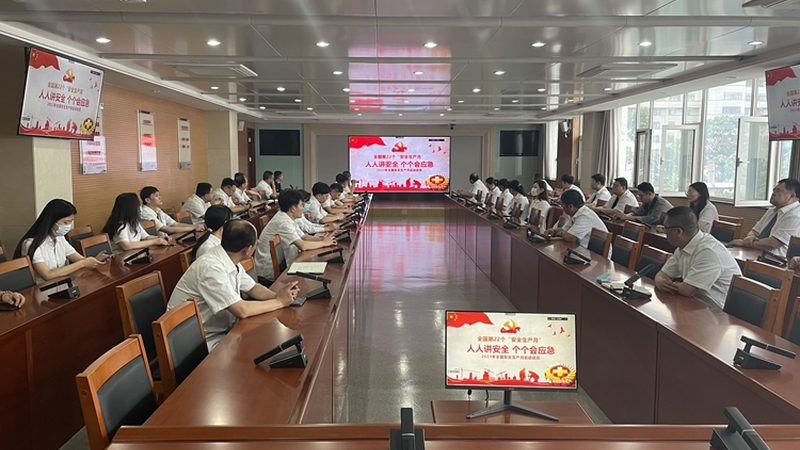 行业背景：成人职业教育平台崛起，市场需求日益增长